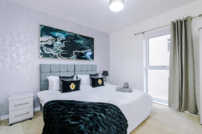 2 Bedroom Apartment Manchester Hosted By MCR Dens, Manchester